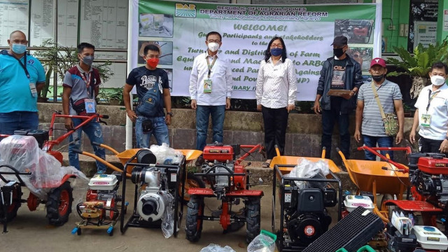 DAR turns over Php1.6-M farm equipment to Zambo Sibugay farmers