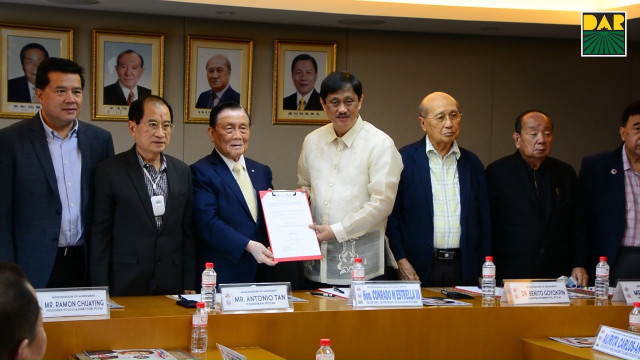 DAR, Philippine Chinese Charitable Association, Inc. seal partnership to provide medical assistance to DAR employees.