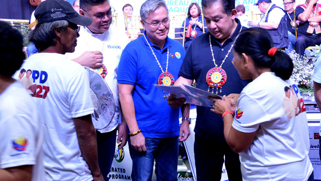 50 agrarian beneficiaries receive individual land titles during first Bagong Pilipinas serbisyo fair