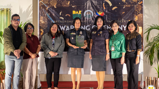 DAR Caraga awards regional key players in fight against hunger and poverty, reorients provincial implementers
