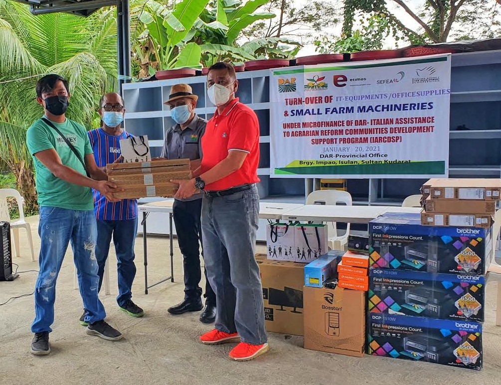 Sultan Kudarat farmers’ cooperatives receive farm machines and IT ...