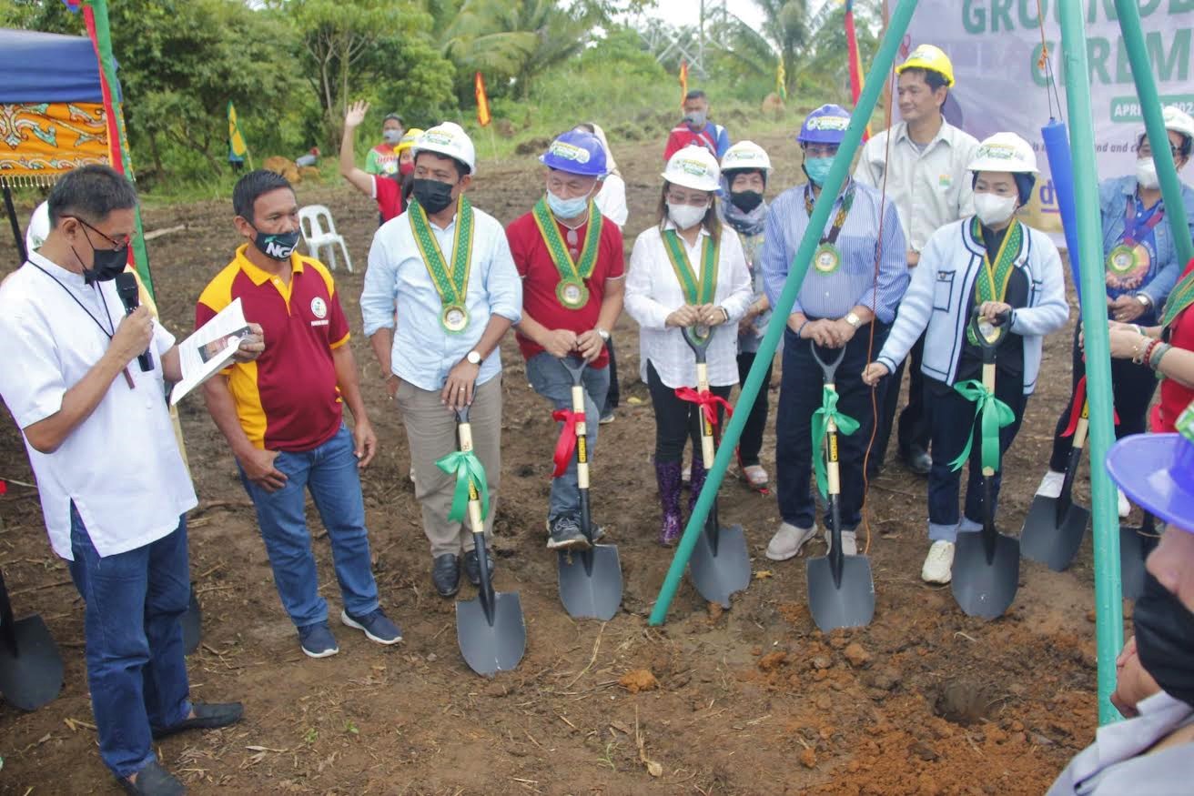 DAR breaks ground for two housing sites for Lanao del Norte ARBs ...